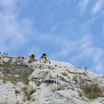 Bergbeklimmen vlakbij het Gardameer in Italië