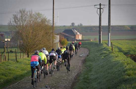 Fiets de bekende Parijs Roubaix route